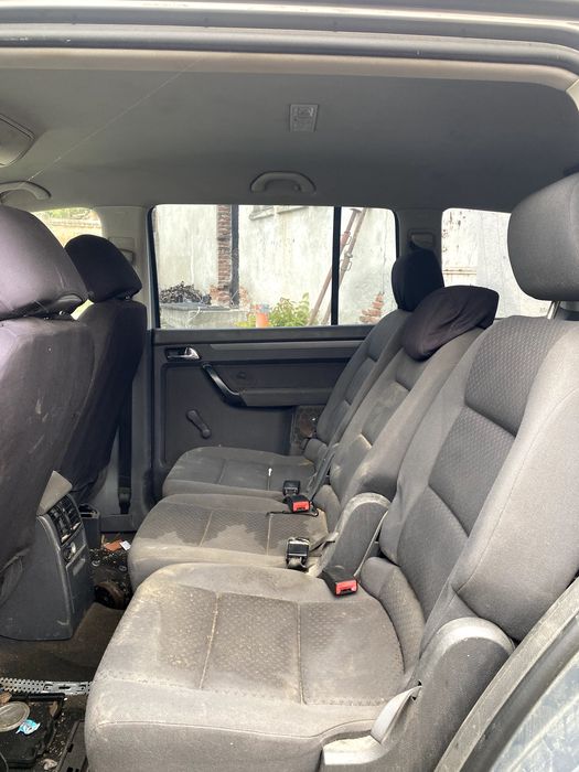 Volkswagen Touran на части