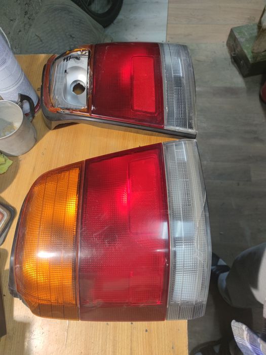 Продам фонарь левый на субару Форестер