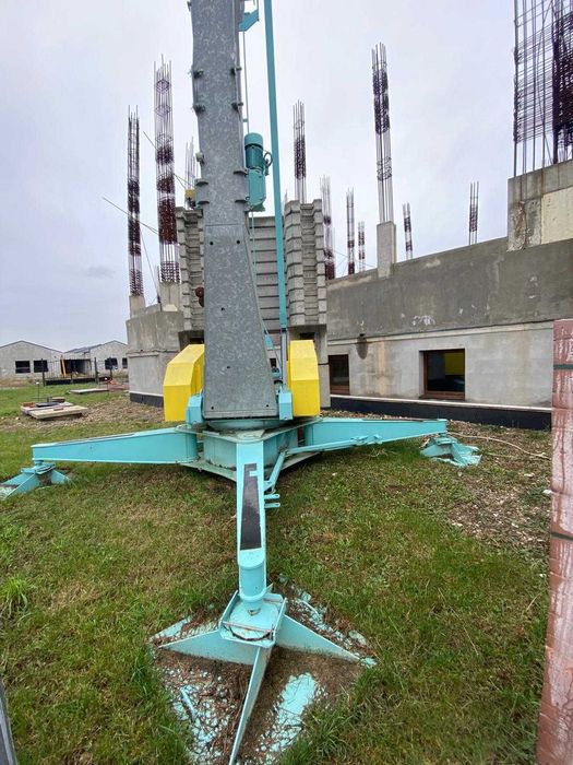 Macara turn autoridicatoare, automontanta CATTANEO CM74S4