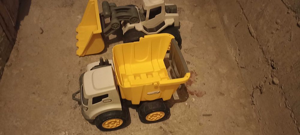 Играчки за децаКамионче и фадрома