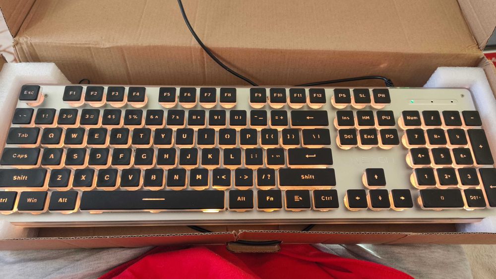 Tastatura EWEADN GX710S