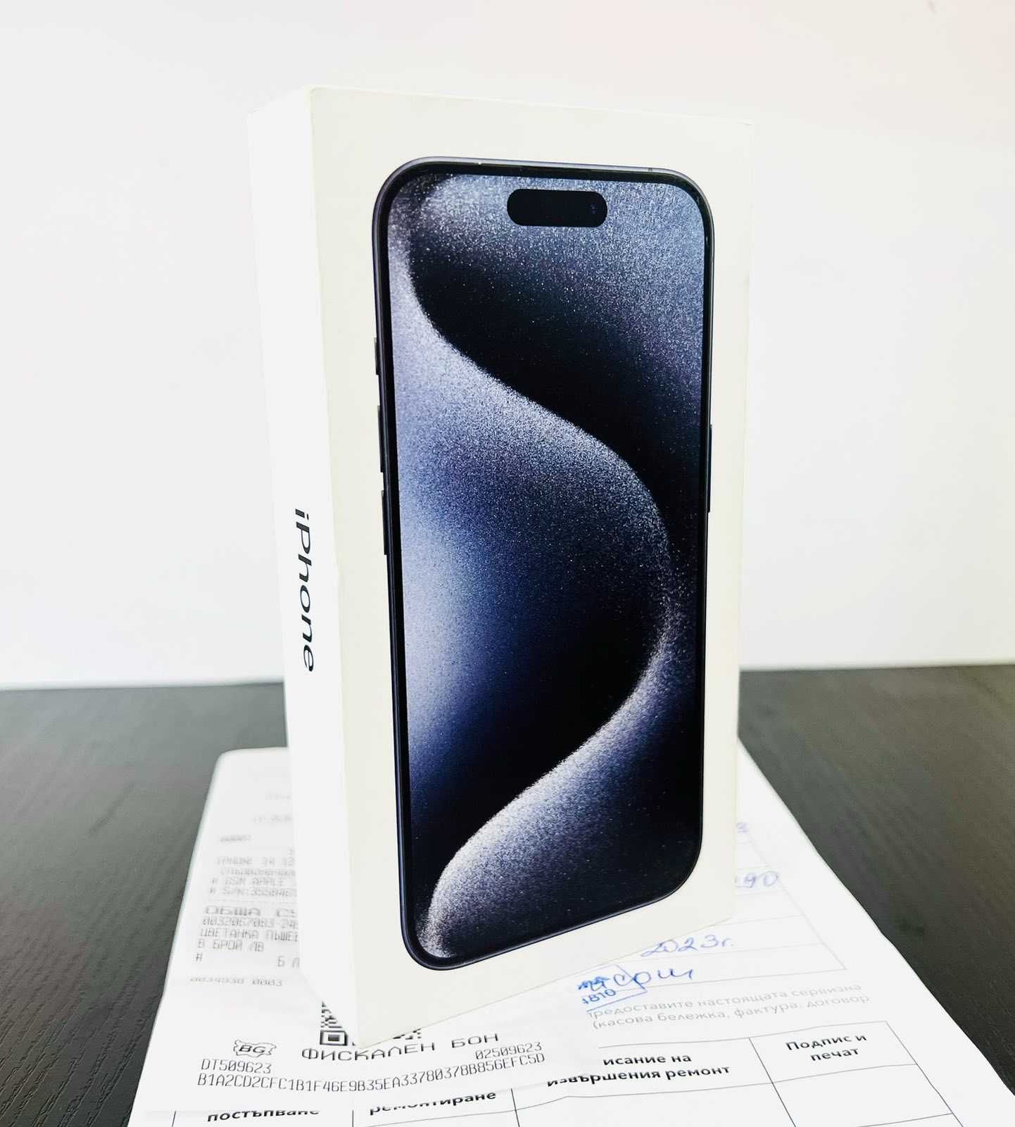 НОВ! Apple iPhone 15 Pro 256GB Black / Blue Titanium 2г. Гаранция