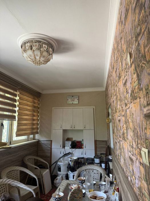 Квартира на Дархан Спец план 4/2/4 общ пл 155м с обстановкой