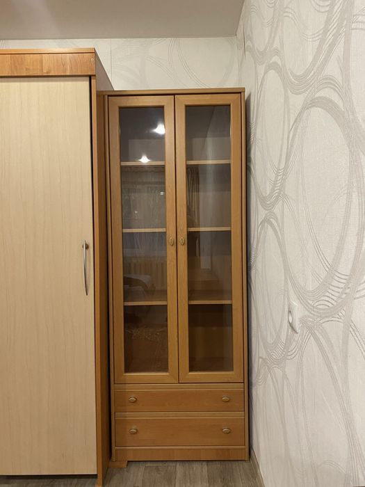 Книжный шкаф, продам