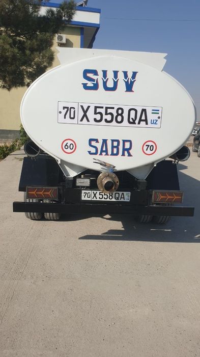 Suv tashuvchi ISUZU sotiladi