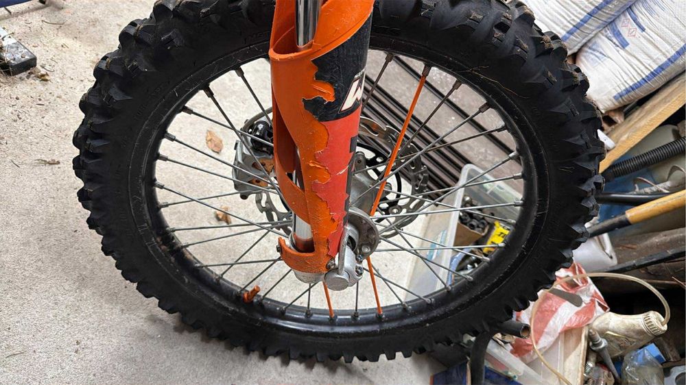 KTM НА ЧАСТИ цял мотор  2005г