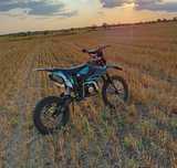 Vând cross 140cc dela KXD  mai multe detali și poze în pv
