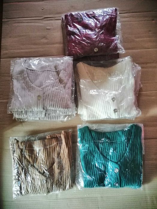 Нови Къси Блузи с къс ръкав!