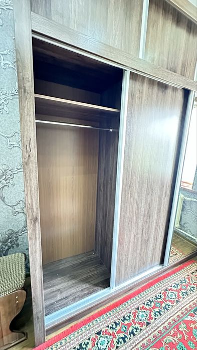 Srochno shkaf kupe sotiladi