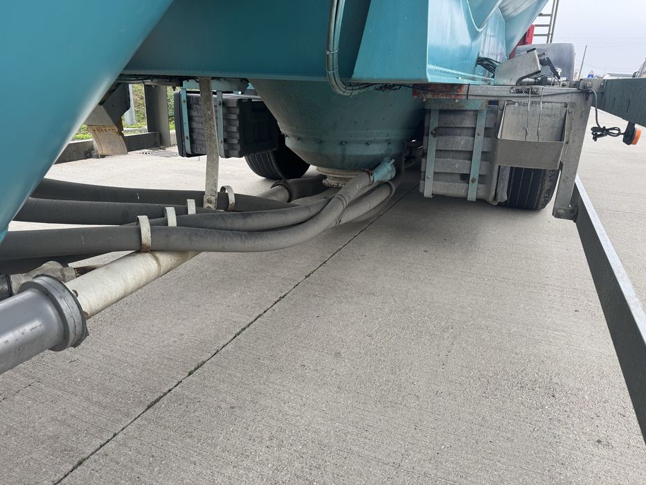 Cimentruc / Cimentruck Feldbinder 49,3mc 2003