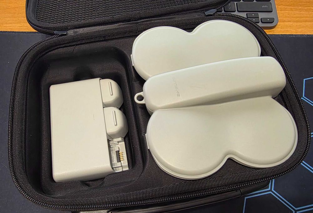 Acumulator / baterie + încărăctor DJI Neo + geantă + husă