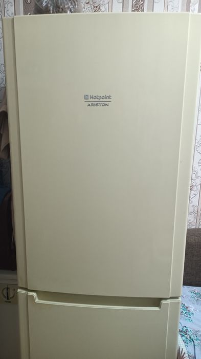 Холодильник двухкамерный