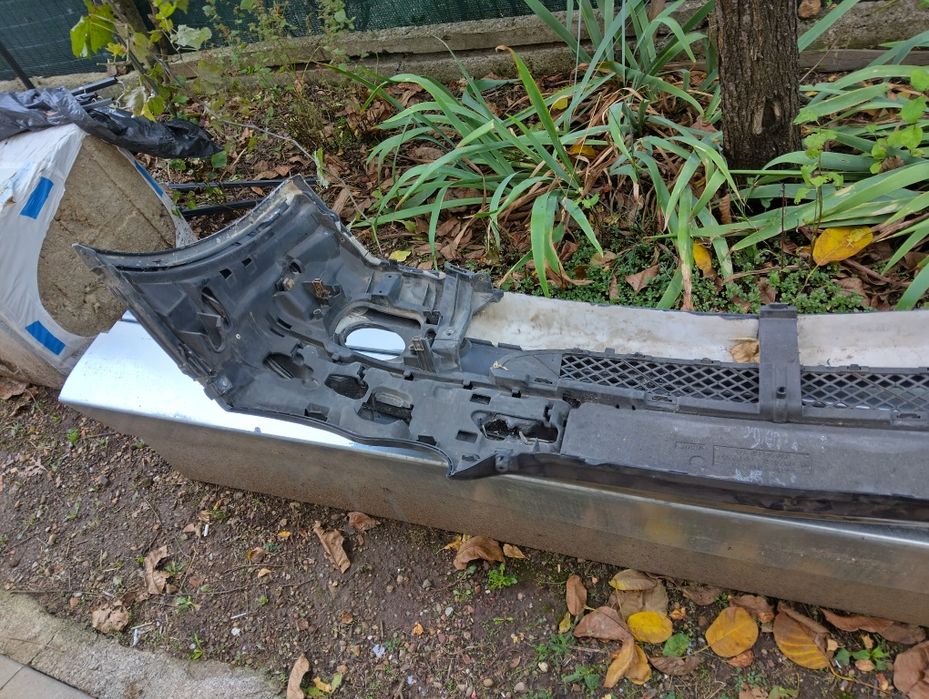 Предна броня  Мерцедес w203