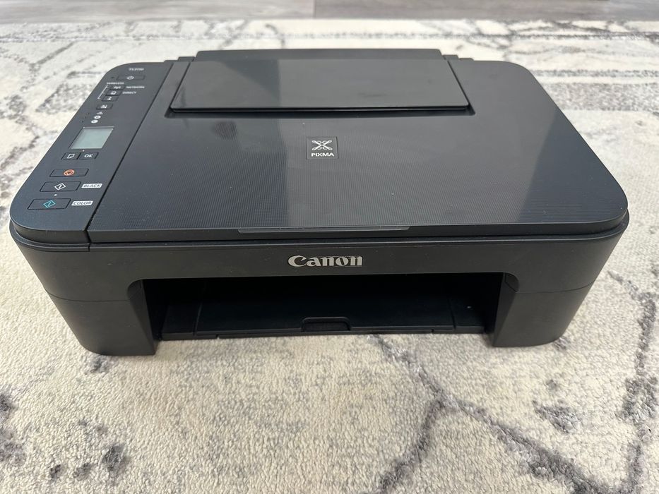 Vând imprimantă Cannon este și xerox nouă