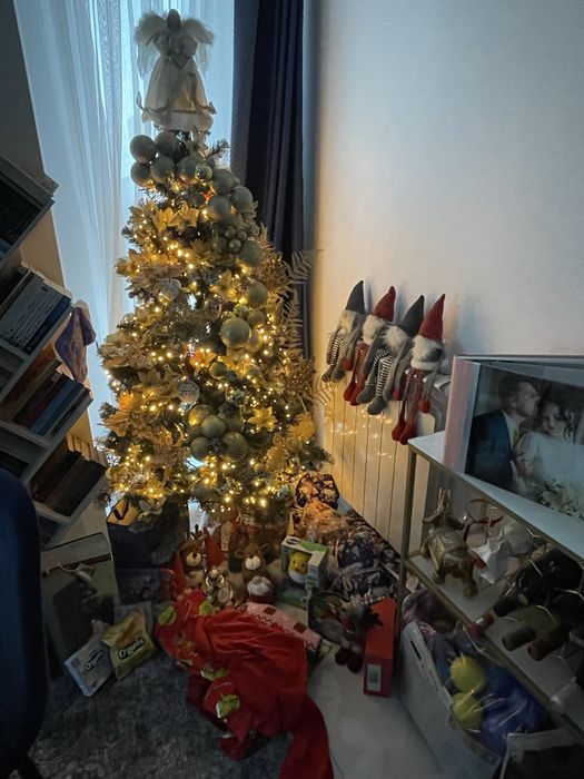 Brad de craciun verde cu alb