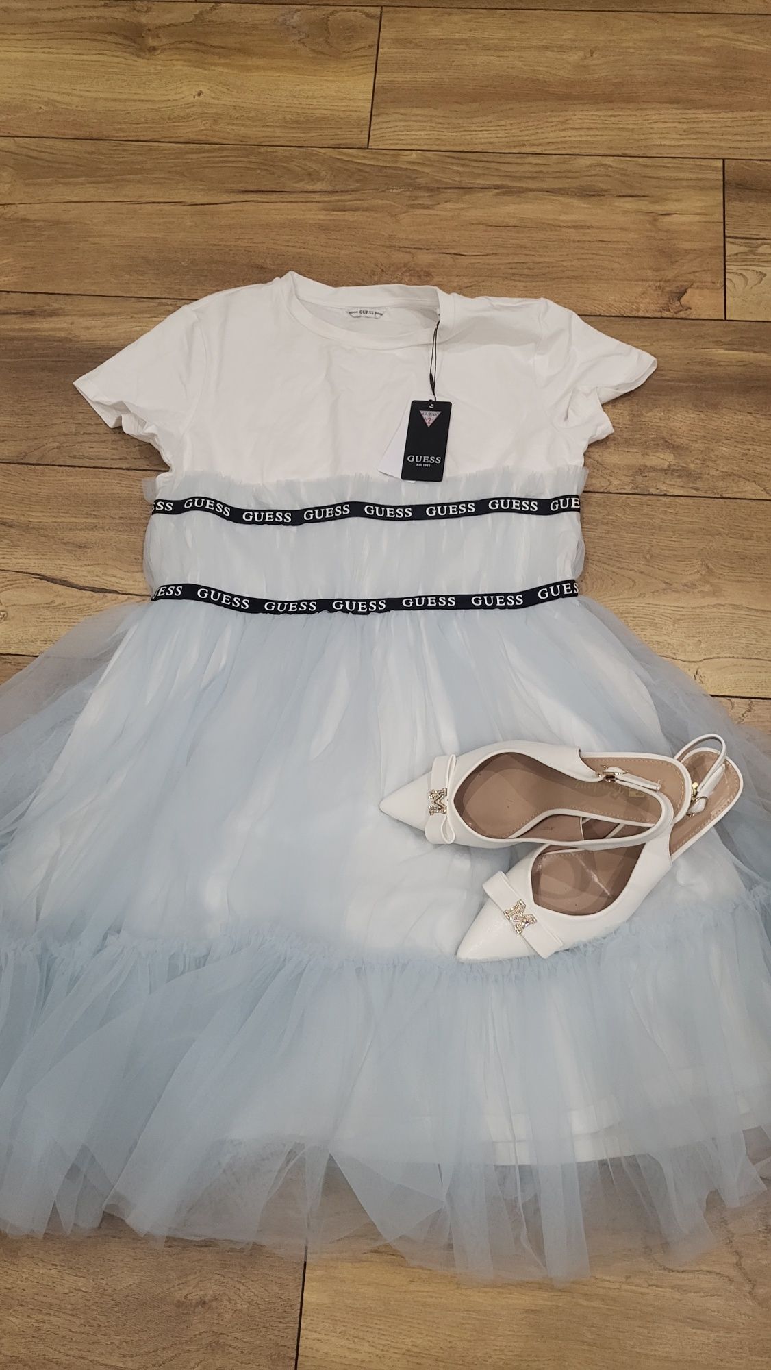 Оригинална рокля Guess