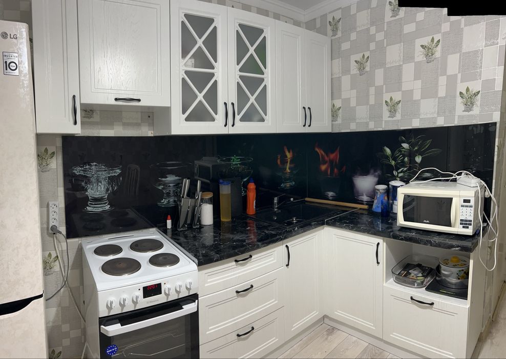 Кухонный гарнитур продам