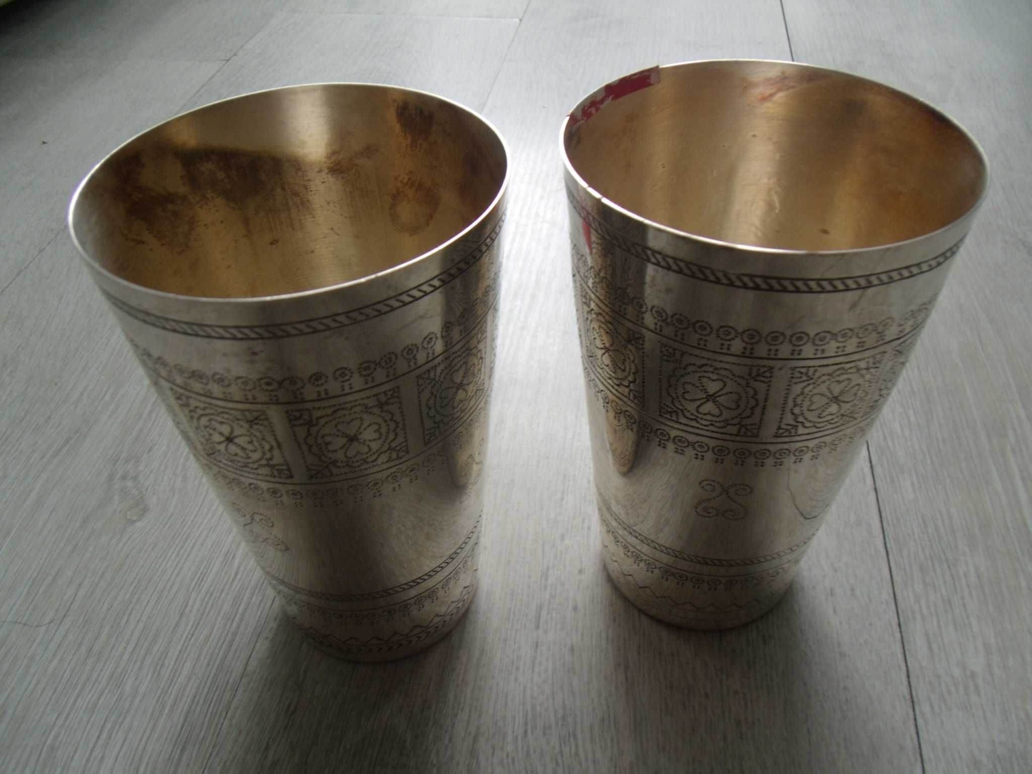 оф.7096 две стари метални чаши - ZARA HOME