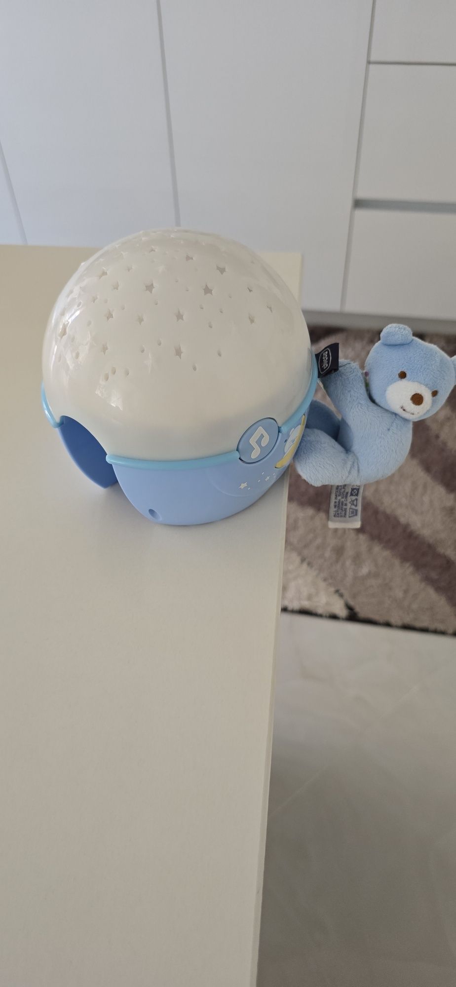 CHICCO Проектор - лампа с плюшено мече СИН