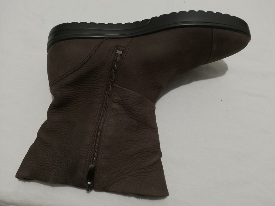 40 Ghete Ecco masura 40