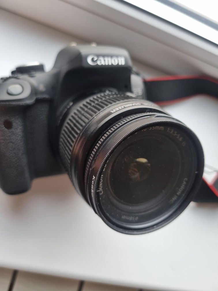 Фотоаппарат Canon EOS 750 D