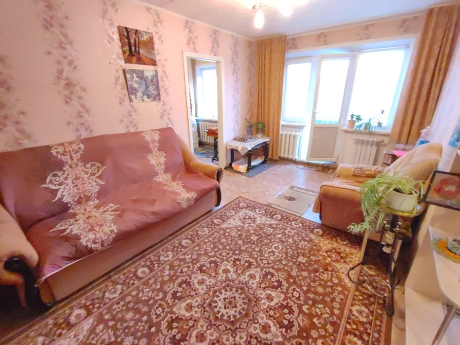 Продам 2 х комн квар. 3 мкр-6 дом- 5  этаж