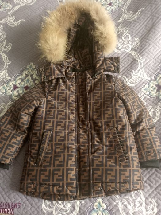 Детская куртка в хорошем состоянии