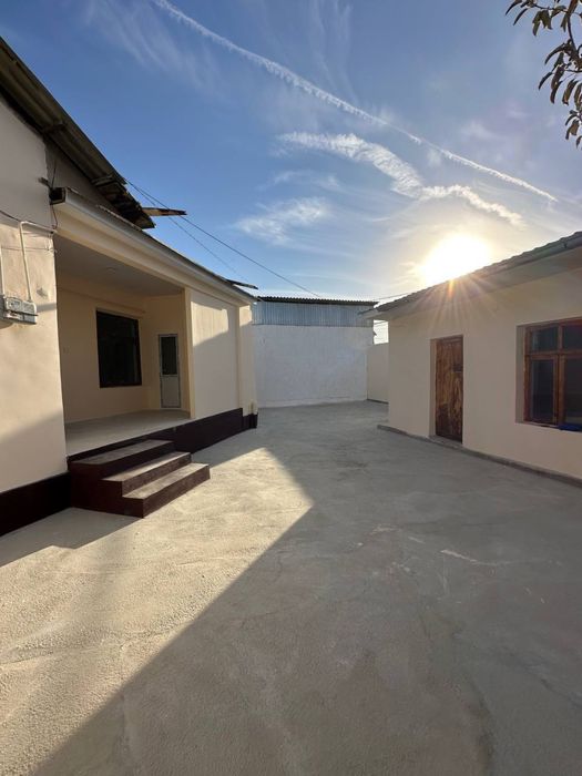 Чиланзар Иподром 2,6 соток сотилади