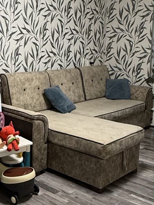 Продам диван-уголок