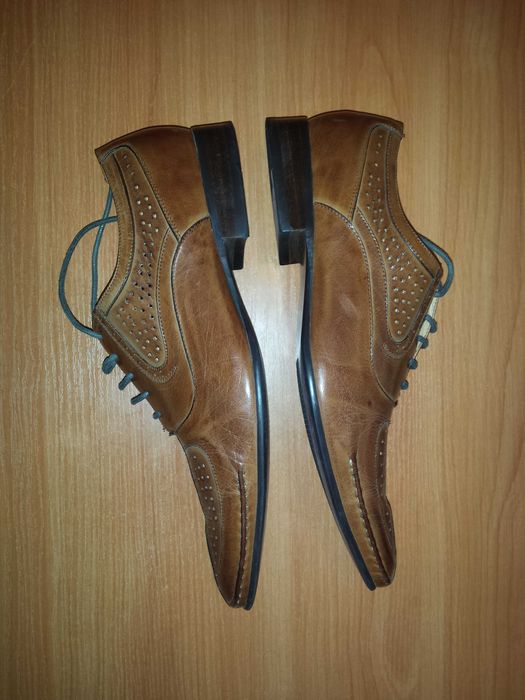 Продавам кафяви мъжки обувки естествена кожа Valor Wolf номер 43