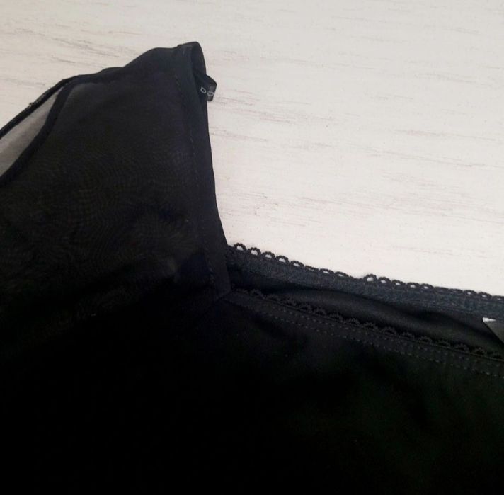 Bluza neagra transparenta