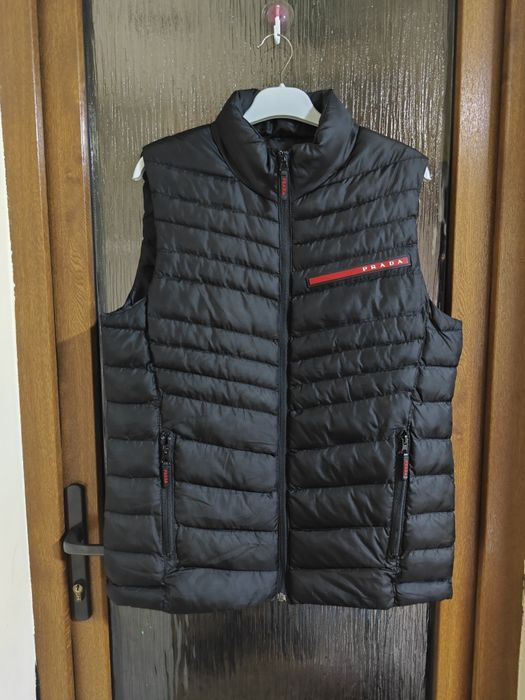 Vând vestă Prada