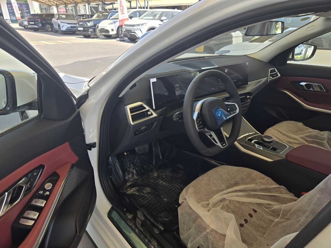 Нотариус BMW i3 35L 2025 йил