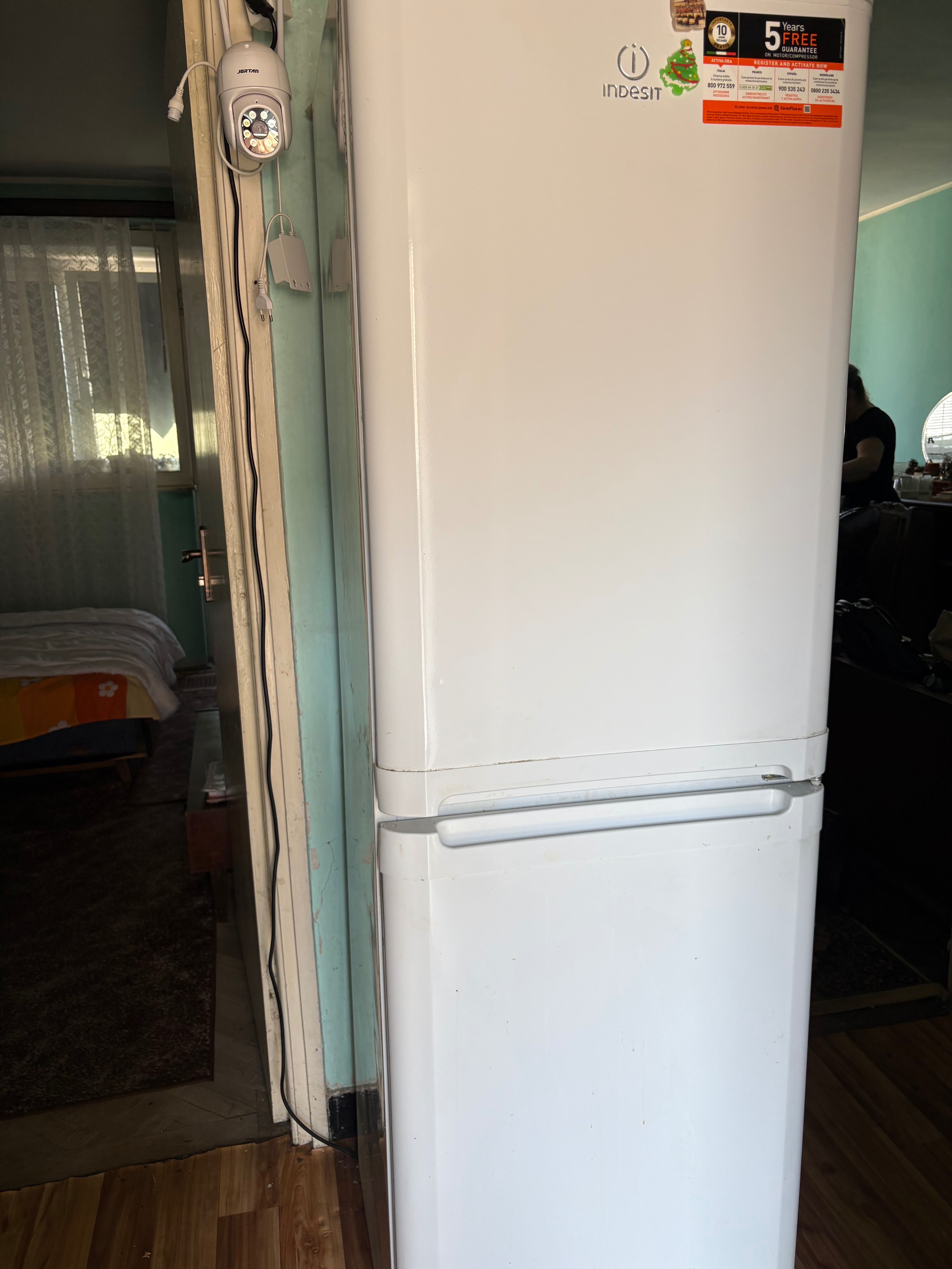 Frigider Indesit