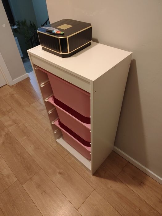 Mobilier camera copii - biblioteca si/sau dulapior jucarii