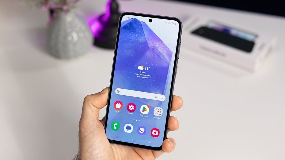 Продам свой Samsung A56 8/128gb Black в новом состаяние