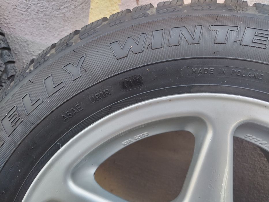 Vand jante bmw cu anvelope de iarna 195/65/15