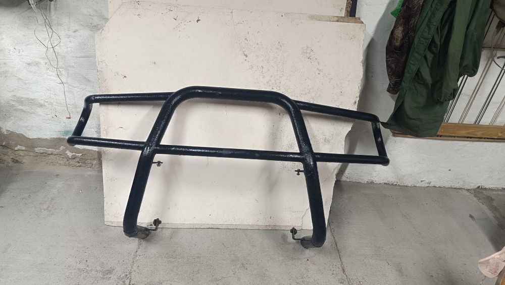 Кенгурятник на Nissan Terrano 2