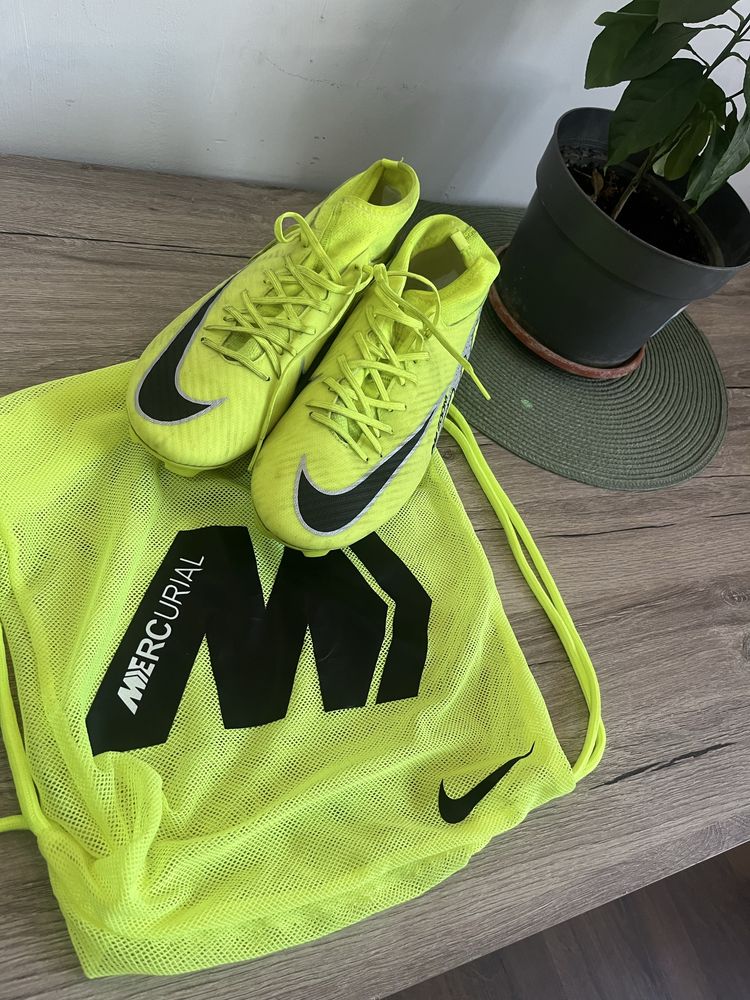 Бутонки nike mercurial 43 номер идват с подарак