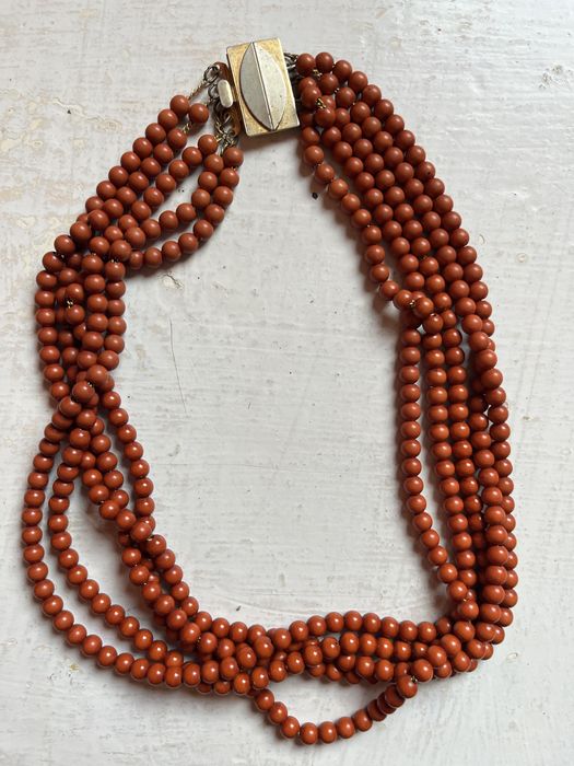 Coliere damă - de calitate