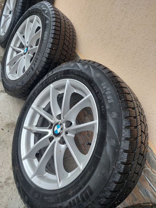 Vând jante BMWx3 originale si anvelope de iarnă
