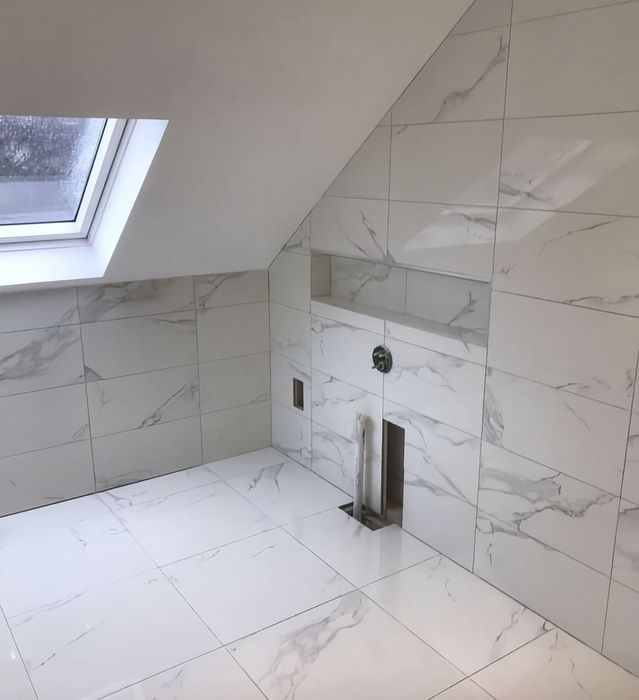 Aplic vinarom și lavabil glet și finisaje fine Decopertări pun gresie