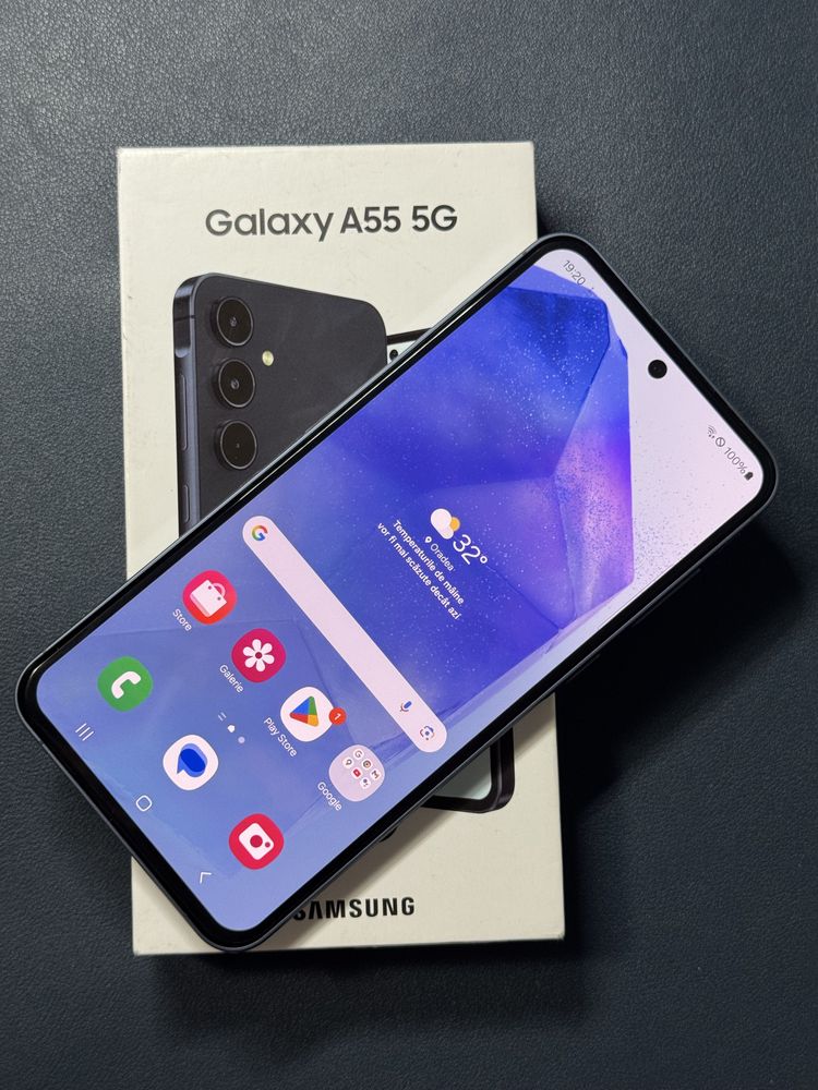 Samsung A55 5G black 256gb NOU!