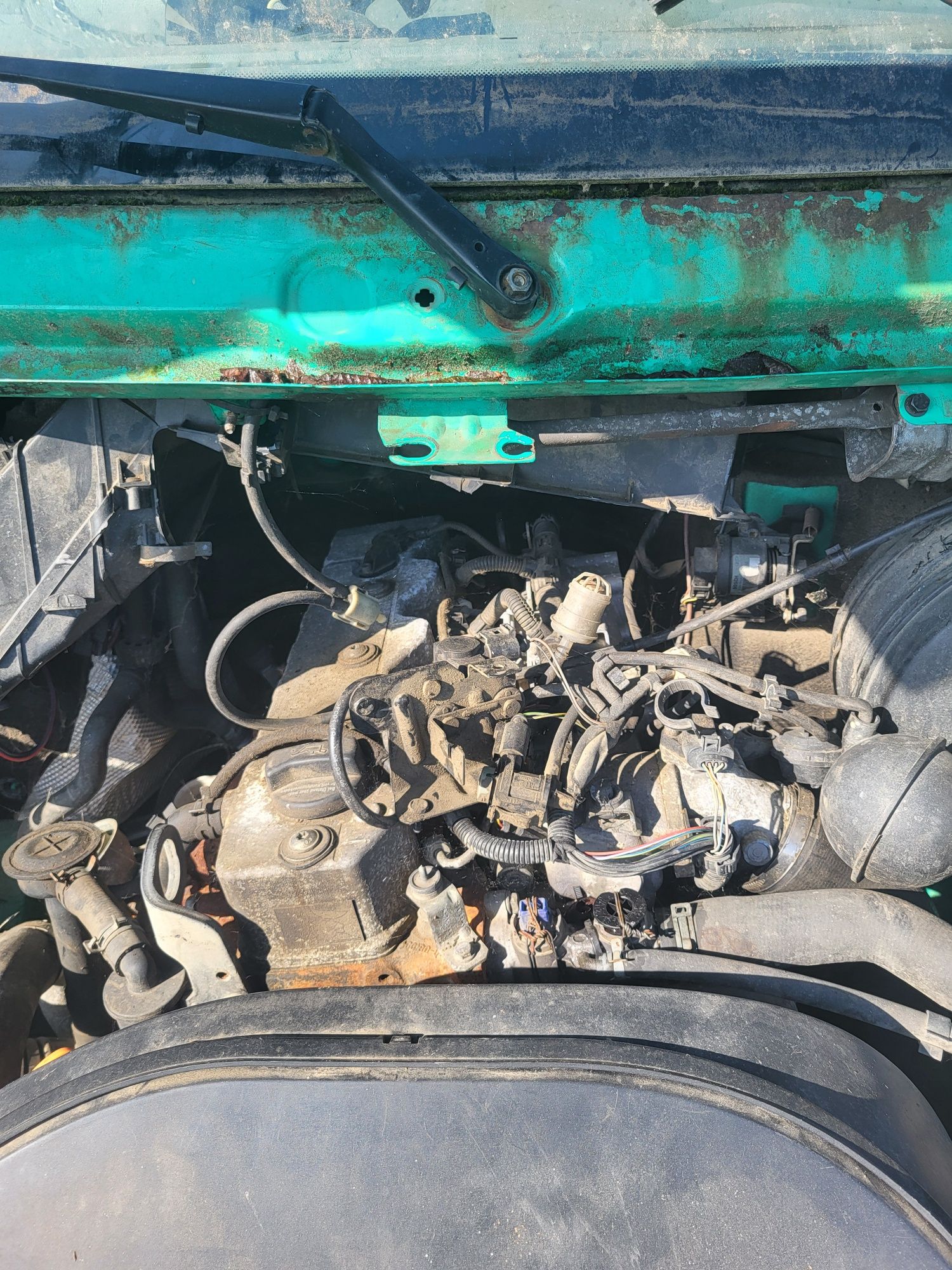 Dez LT motor 2,8  an 2006