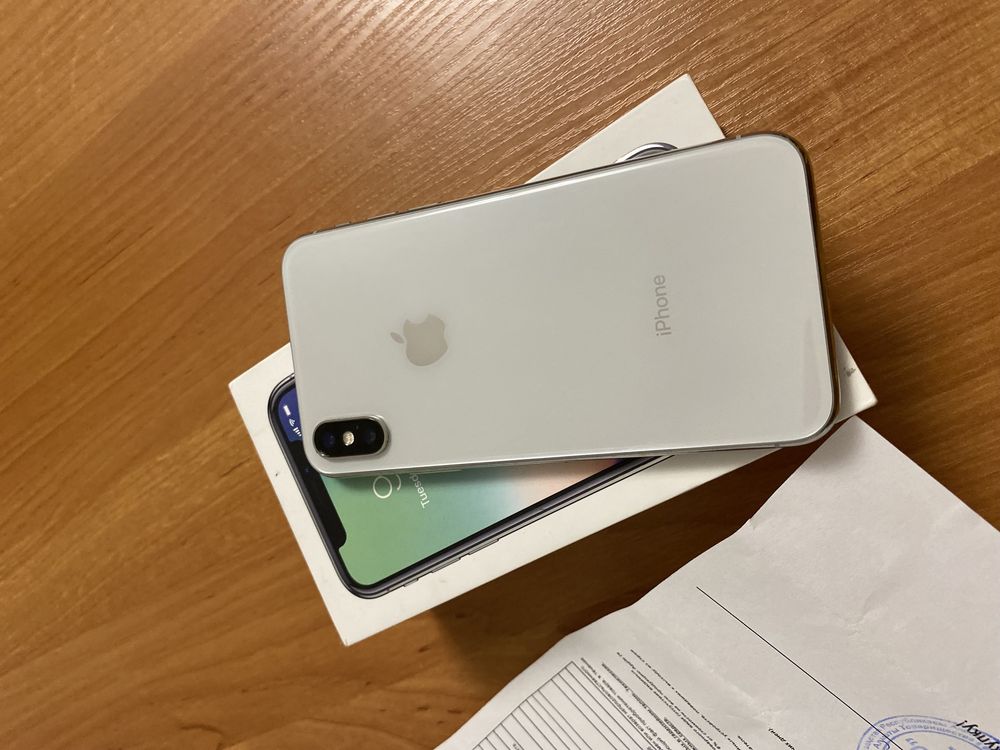 Iphone X в хорошем состоянии