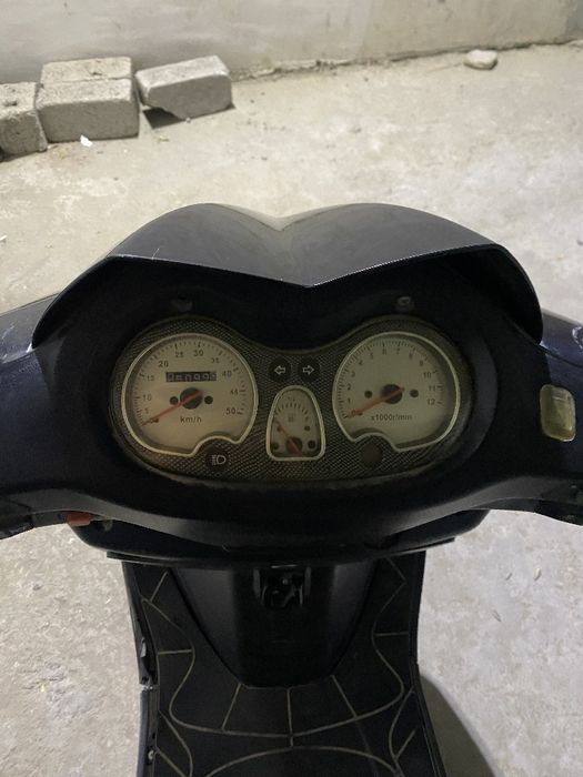 Skuter holati yaxshi sotiladi texpasport raqam bor