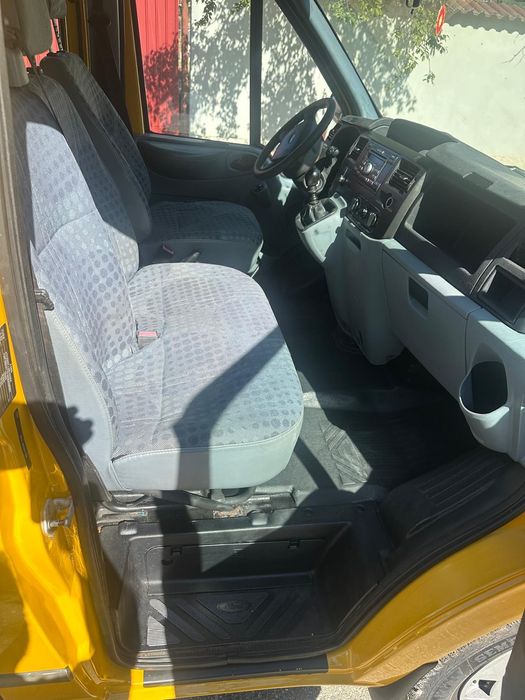 Ford transit doka/ 2012 /7 locuri