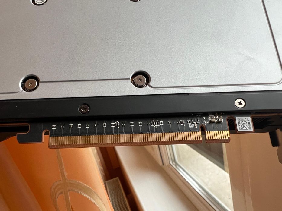 rx6700xt 12GB founder edition