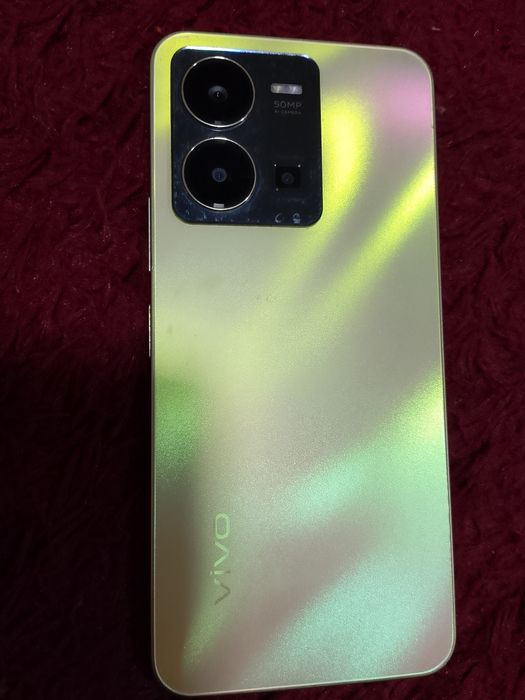 Продам телефон Vivo Y35