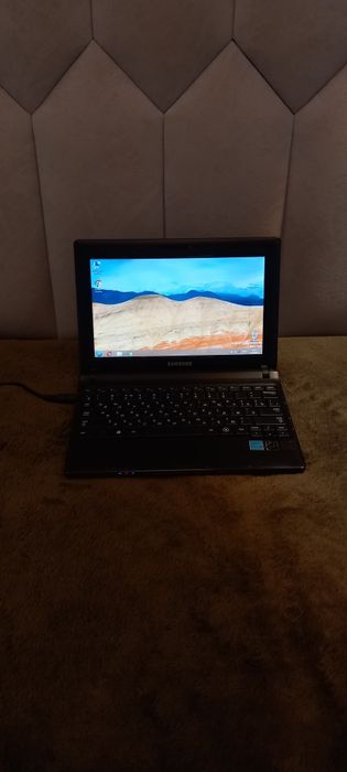Ноутбук Samsung NP-N100-MA02RU Black